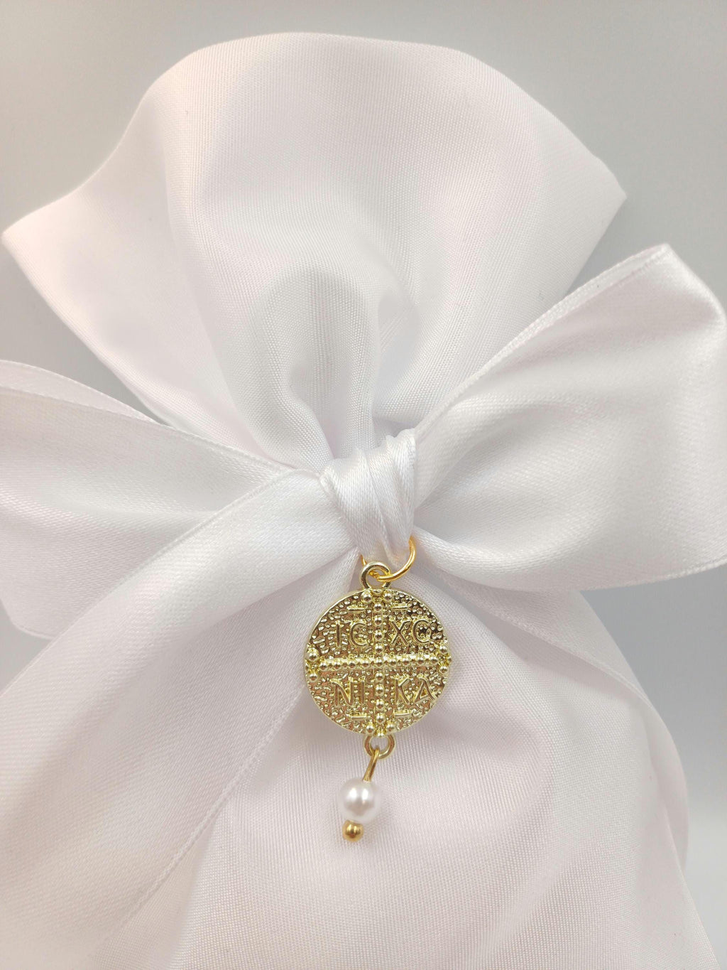Elegant White Baptism Favor with Gold Byzantine Cross & Pearl Greek Orthodox Christening Bomboniere,Pearl Wedding Favor,koufeta bag  10 pcs.