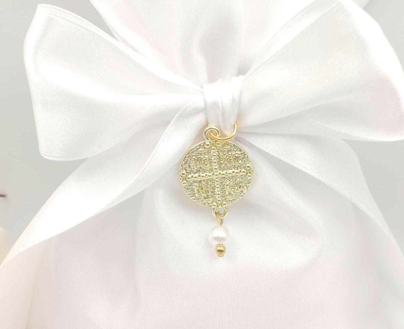 Greek Orthodox Bombonieres, White Satin communion favors with Cross, Pearl Baptism bomboniera, 5 sugared Almonds (Set of 10).